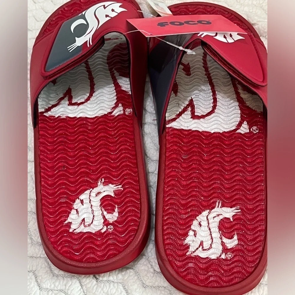 FOCO men’s Washington State Cougars Slides, size large 11/12. new with tags.